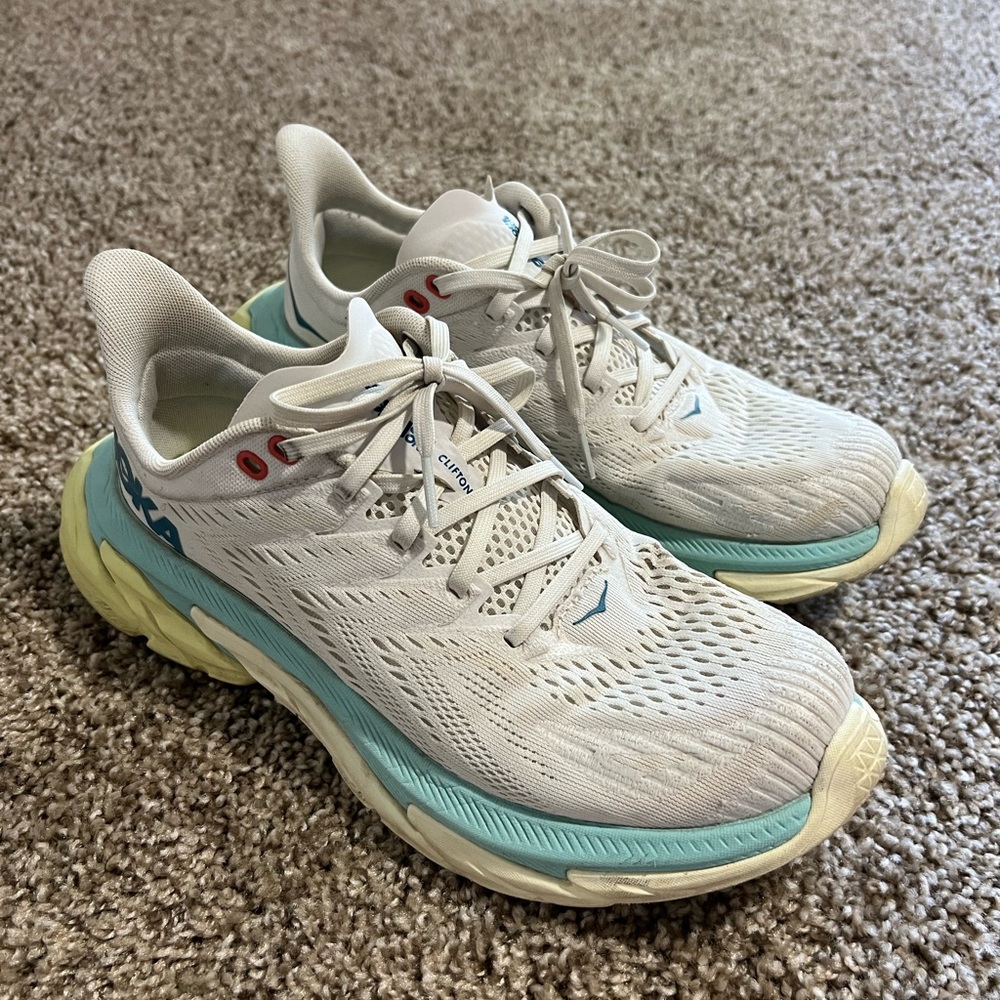 Hoka Clifton Edge (gently worn)